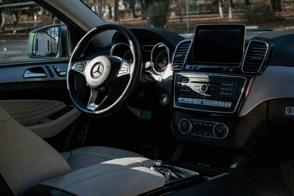 Front seats and steering wheel in a Mercedes-Benz vehicle